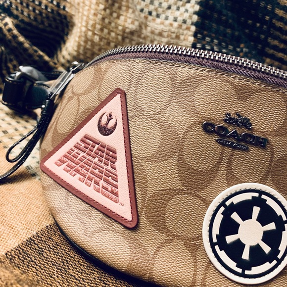 **Star Wars X** Coach Fanny Pack - Picture 4 of 7